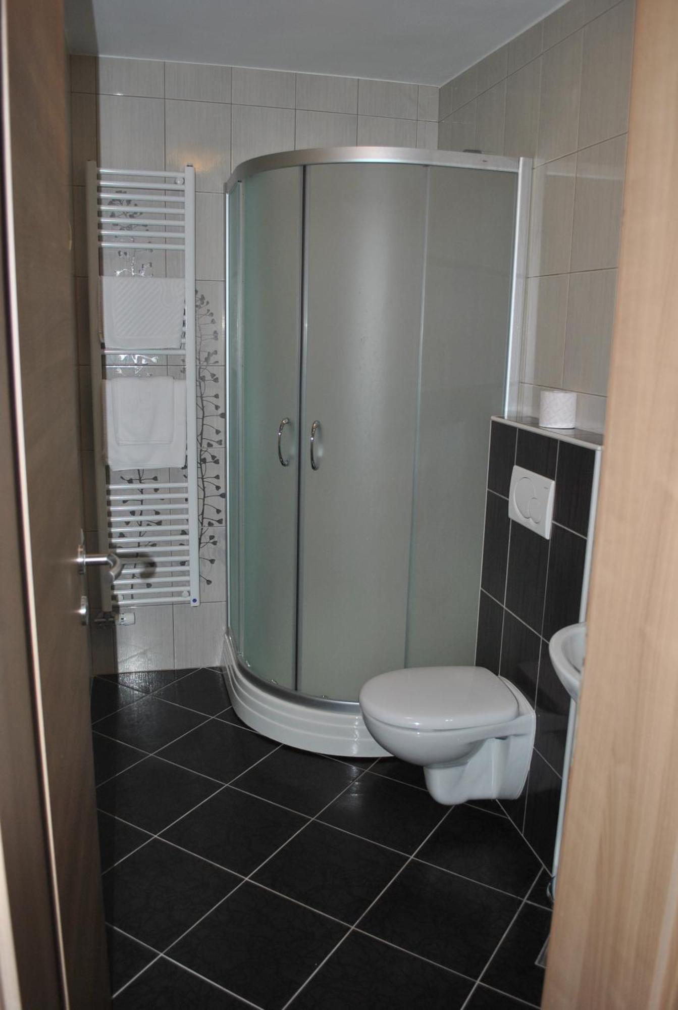 Hotel Pri Vidrgarju Vace Zimmer foto