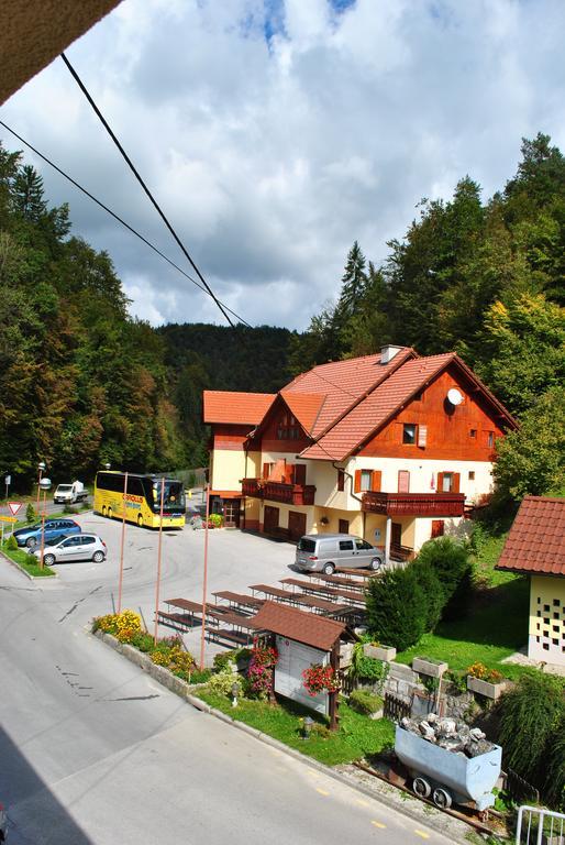Hotel Pri Vidrgarju Vace Exterior foto