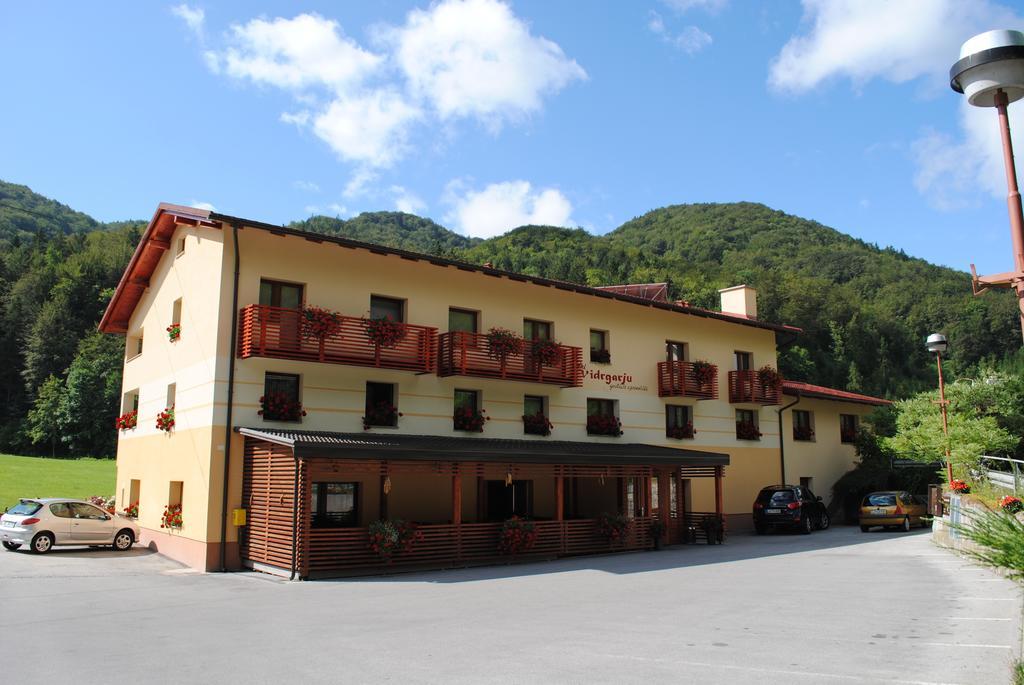 Hotel Pri Vidrgarju Vace Exterior foto