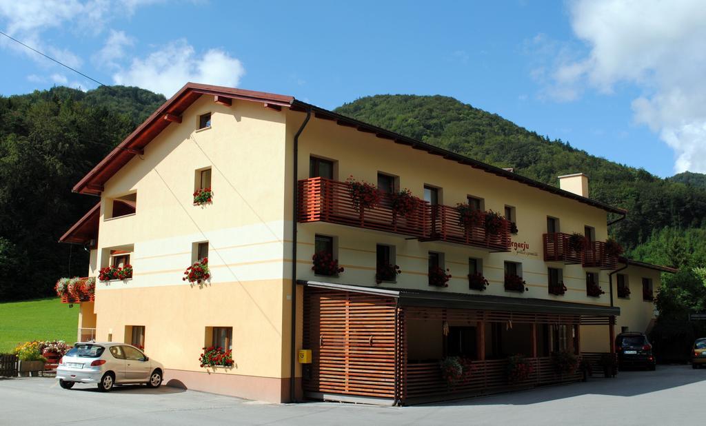 Hotel Pri Vidrgarju Vace Exterior foto